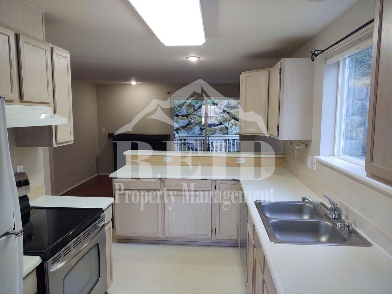 1313 Nw Slate Ln #106 - Photo 7 of 25