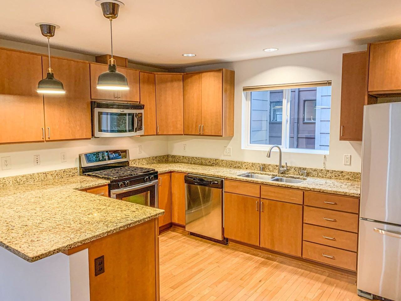 2633 Nw 58th St #A - Photo 4 of 29