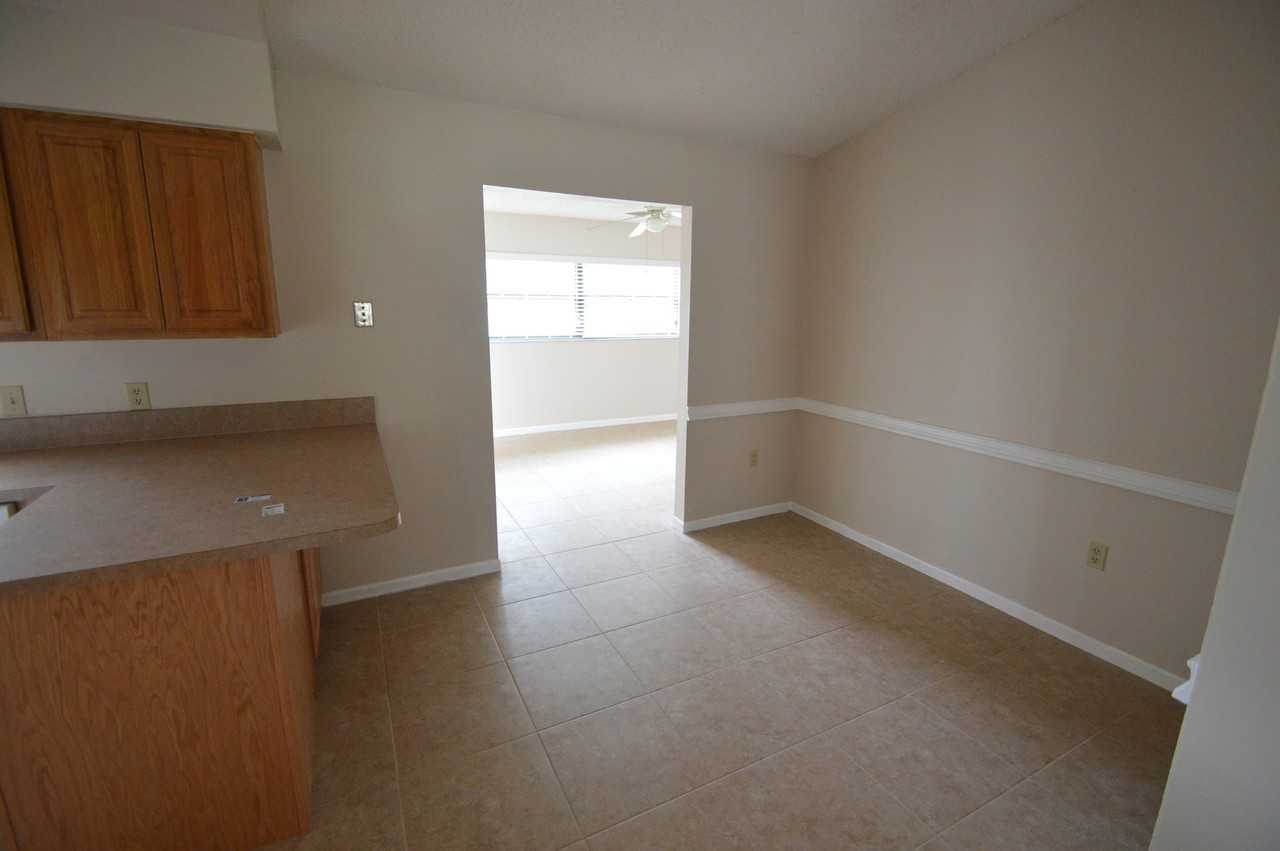 3188 Barbados Ct - Photo 3 of 12