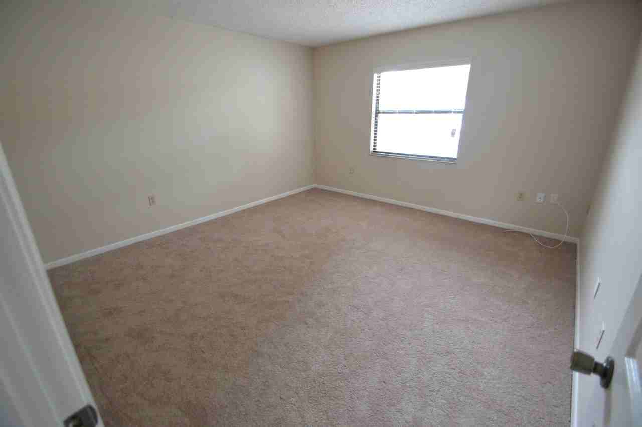 3188 Barbados Ct - Photo 6 of 12