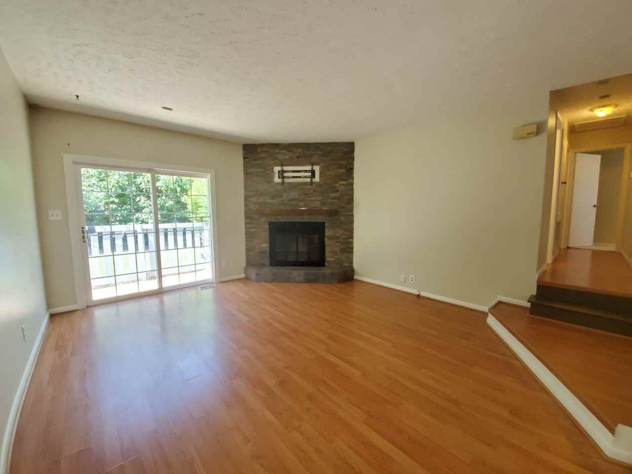 6400 Hollyhock Ct - Photo 3 of 31