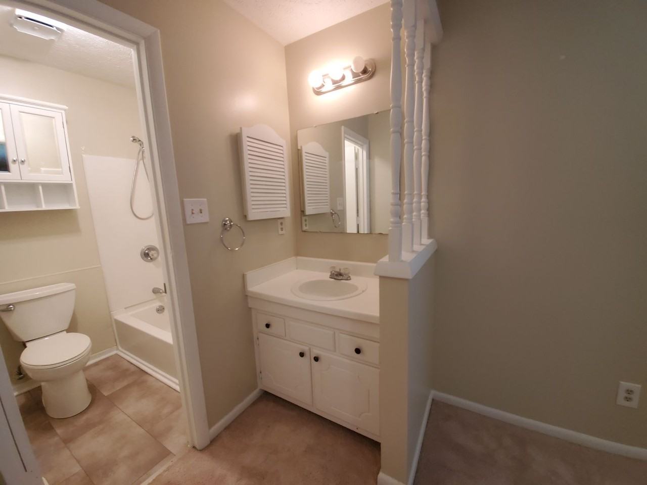 6400 Hollyhock Ct - Photo 7 of 31