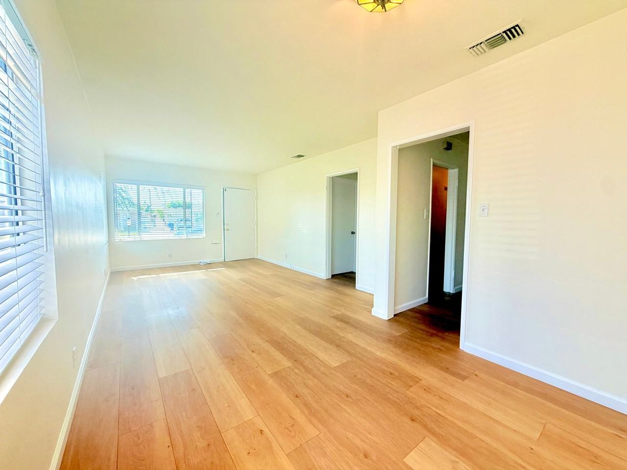 428 N 6th St - Photo 4 of 26