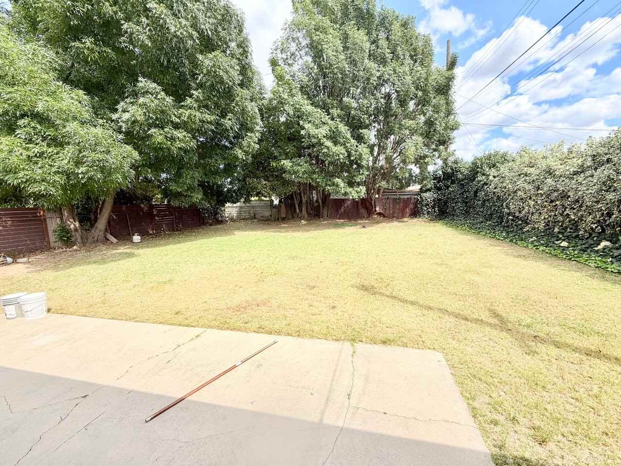 1514 N Hacienda Blvd - Photo 5 of 15