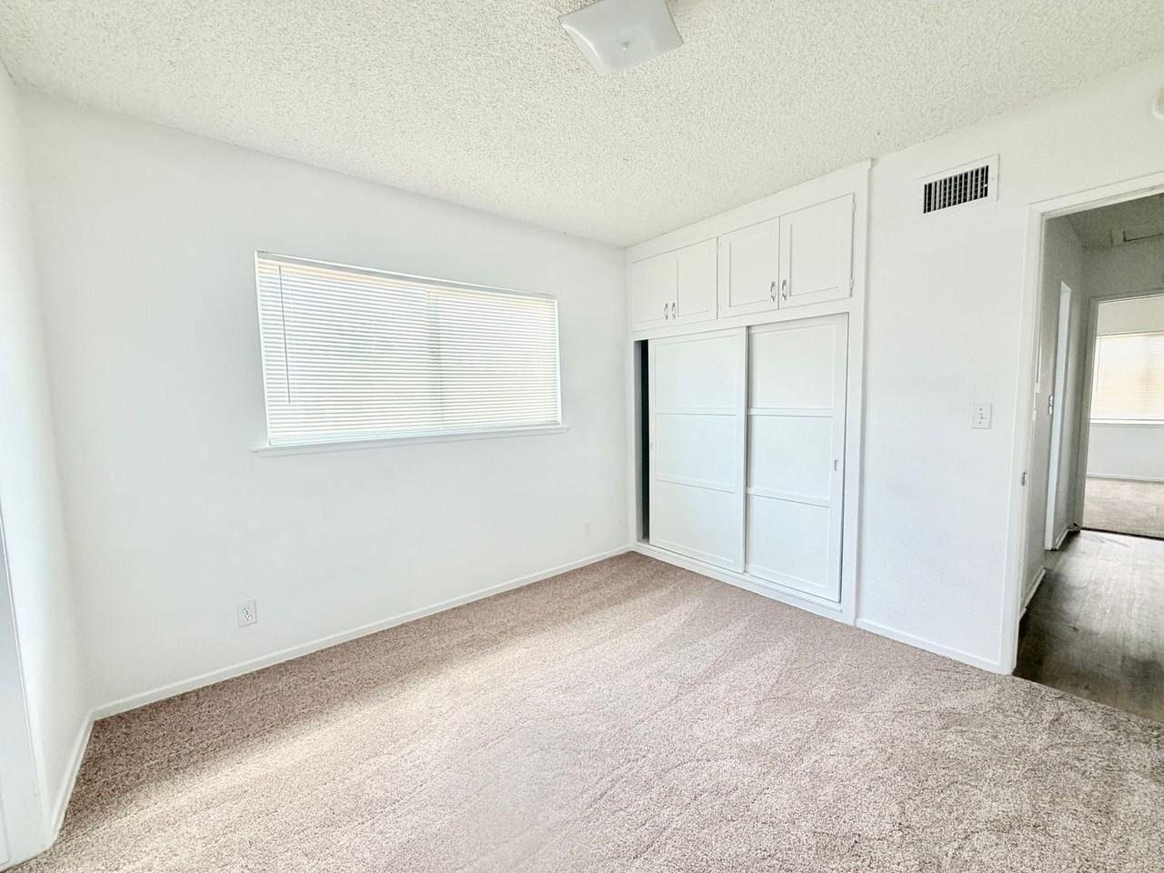 1514 N Hacienda Blvd - Photo 7 of 15