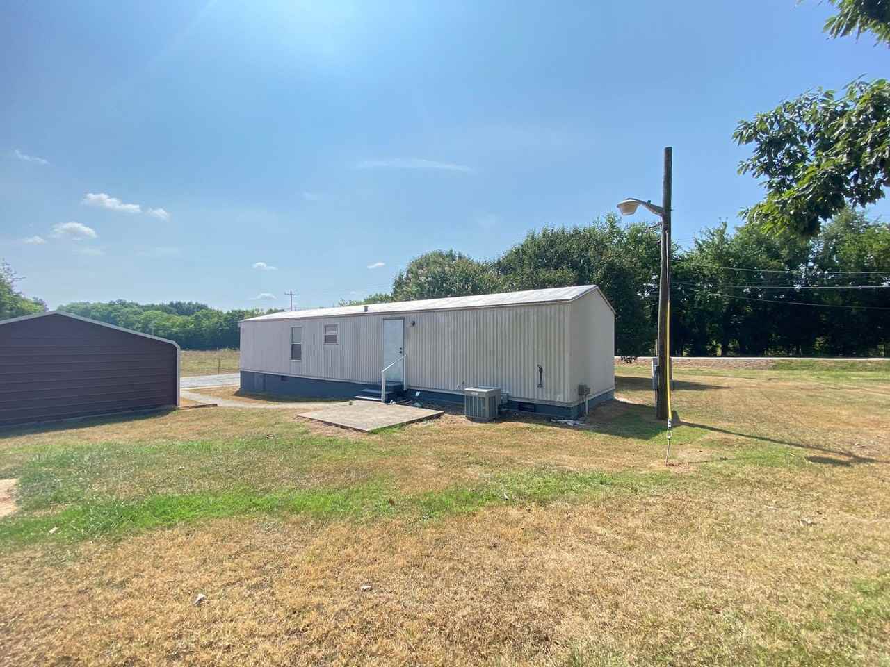 7447 Carthage Hwy - Photo 3 of 14