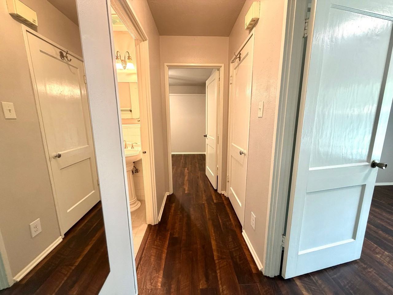 414 Olney Dr - Photo 4 of 17