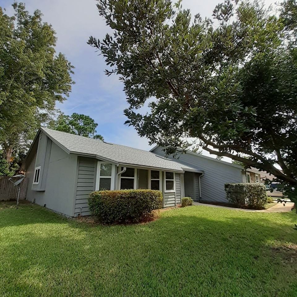 622 Valley Forge Rd N - Photo 2 of 31