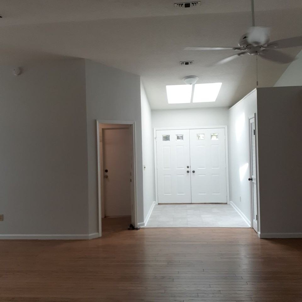 622 Valley Forge Rd N - Photo 4 of 31