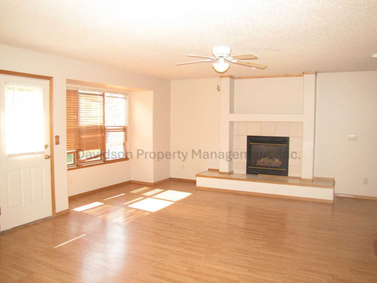 6085 Whirlwind Dr - Photo 3 of 20