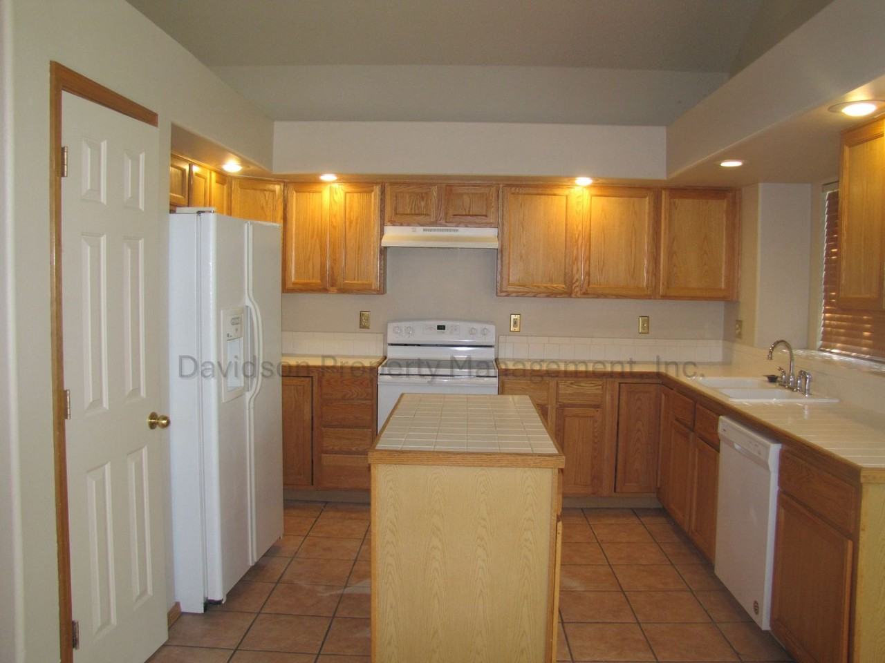 6085 Whirlwind Dr - Photo 5 of 20