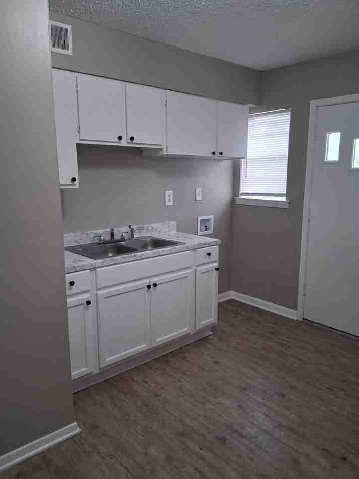 3612 Overton Crossing St - Photo 3 of 18