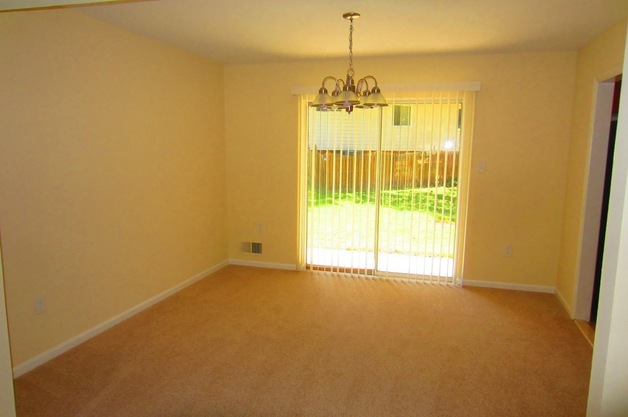4898 Wheatstone Dr - Photo 4 of 20