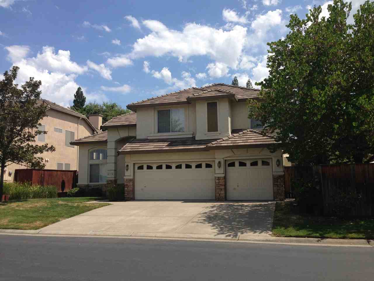 1257 Mercedes Dr - Photo 2 of 20