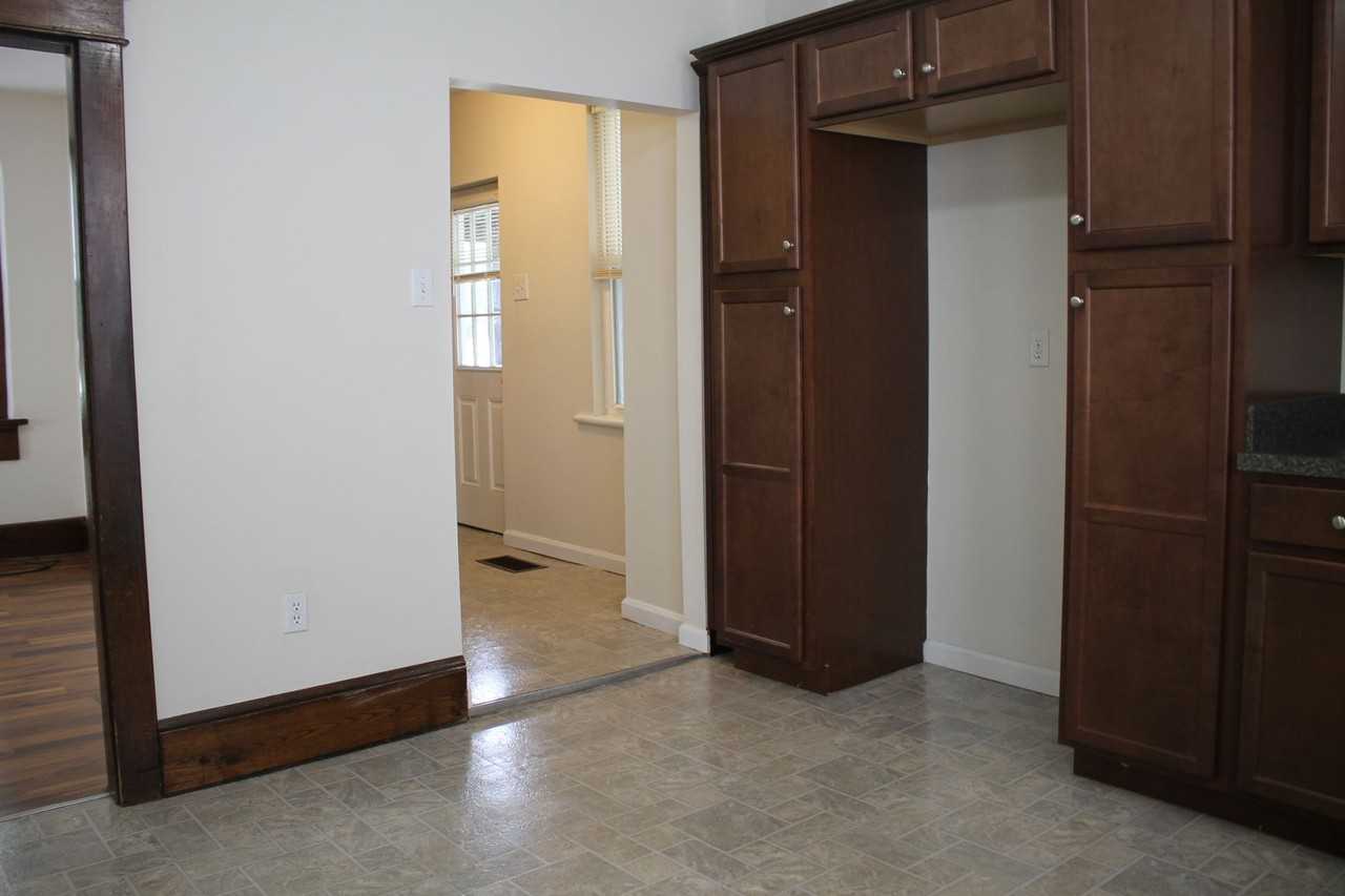 108 S 3rd St - Photo 4 of 7