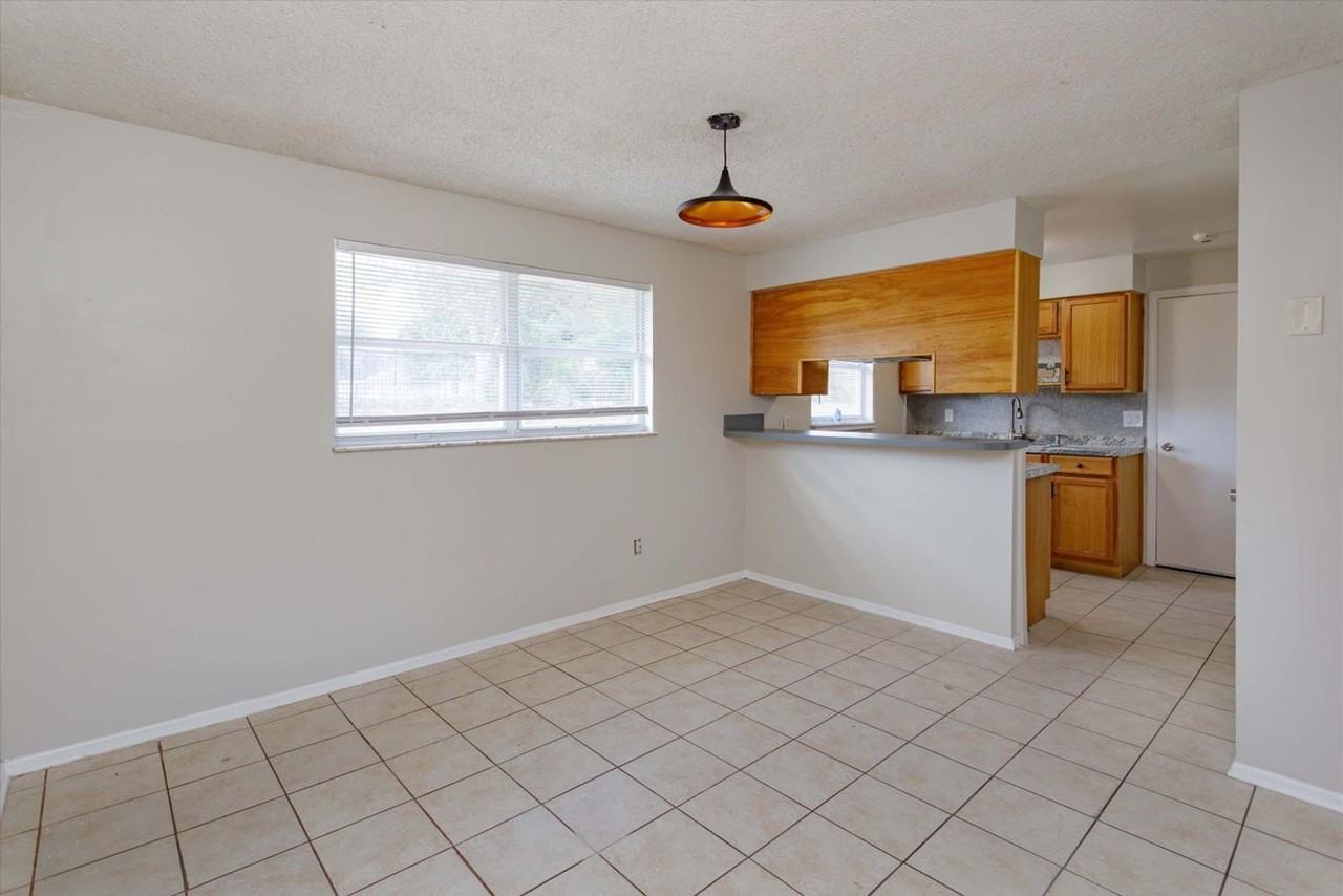 131 Langston Dr - Photo 6 of 18