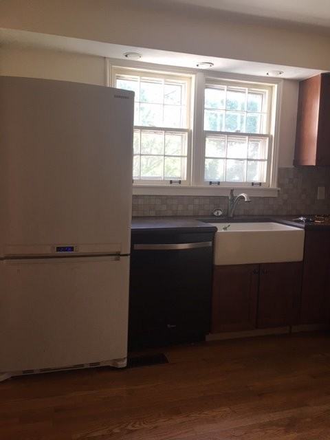 715 Churchill Dr - Photo 5 of 20