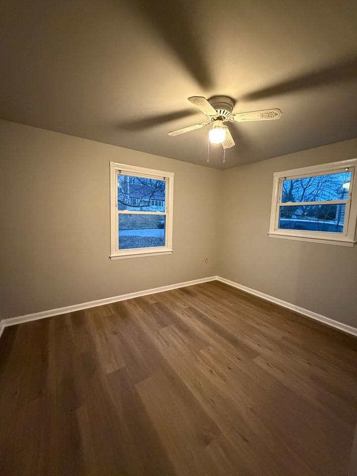 808 Templecliff Rd - Photo 7 of 33