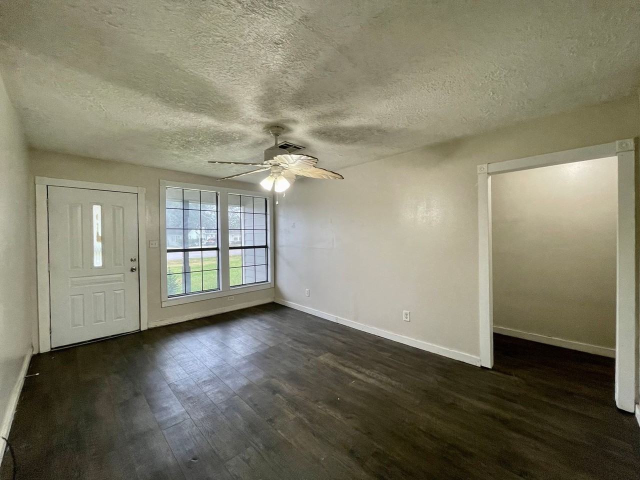 2450 S 8th St - Photo 3 of 16