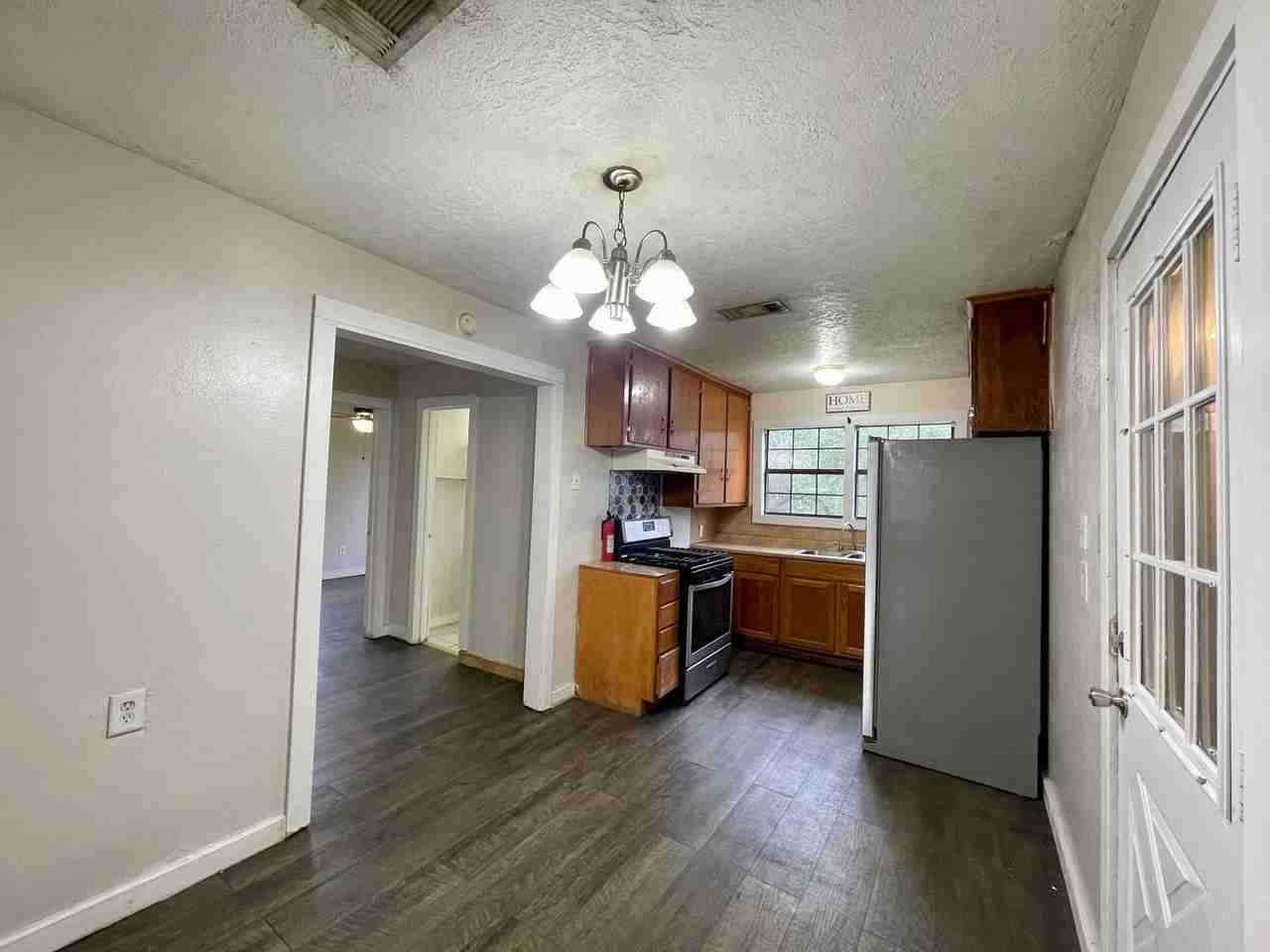 2450 S 8th St - Photo 5 of 16