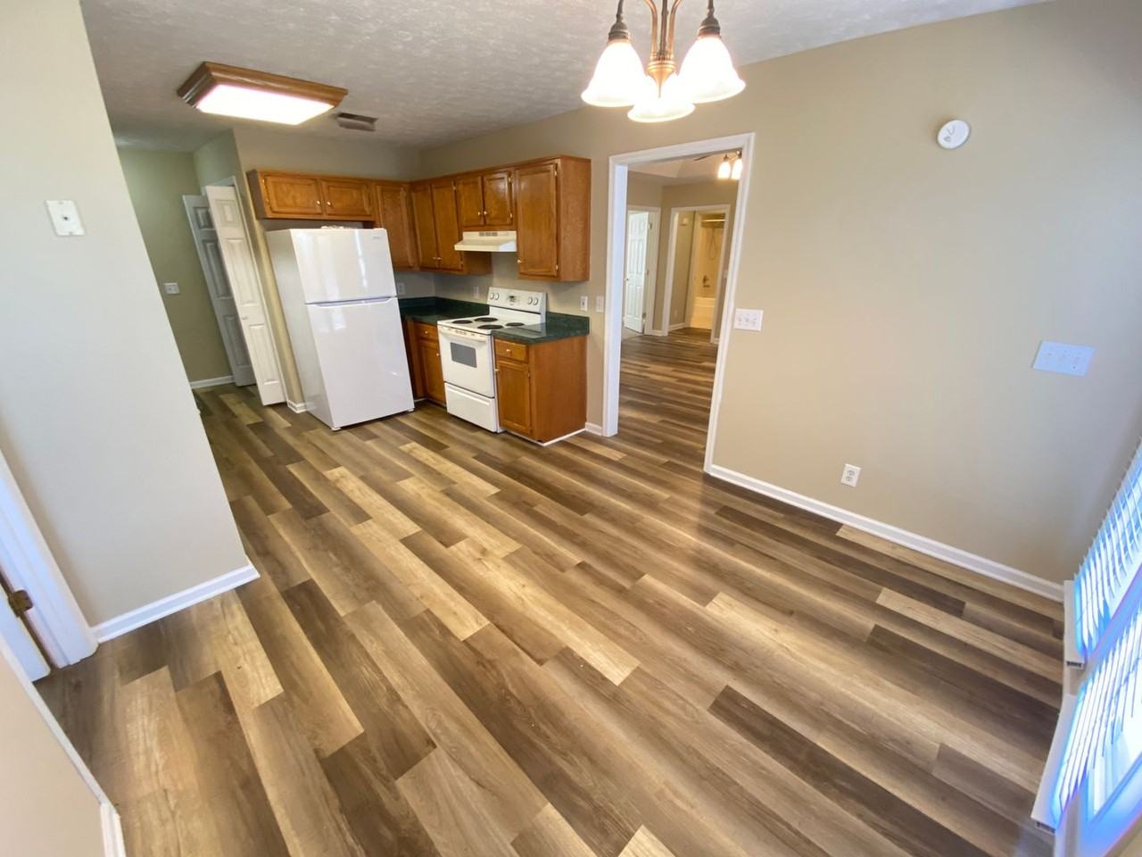711 Fields Ln - Photo 4 of 22