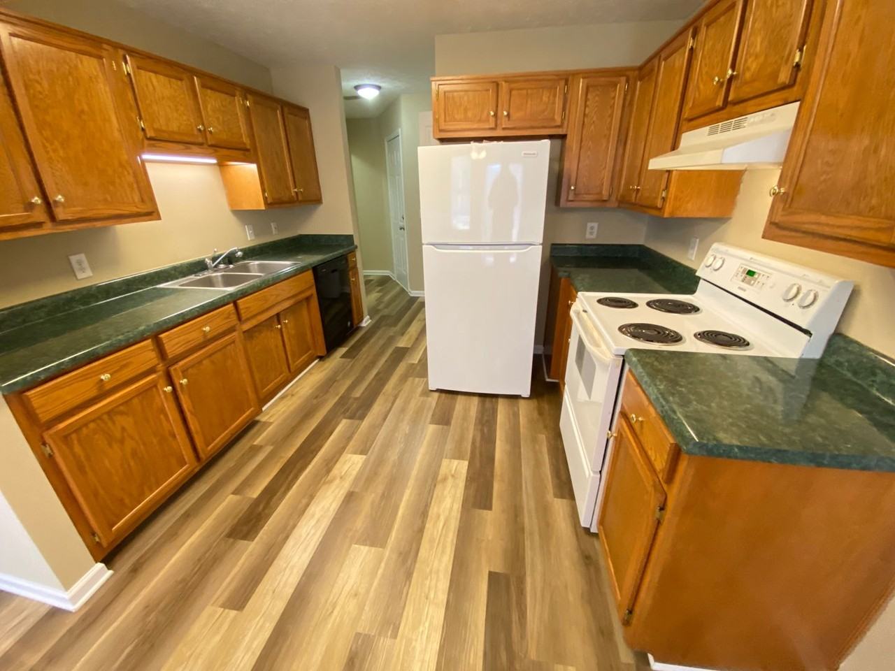 711 Fields Ln - Photo 5 of 22