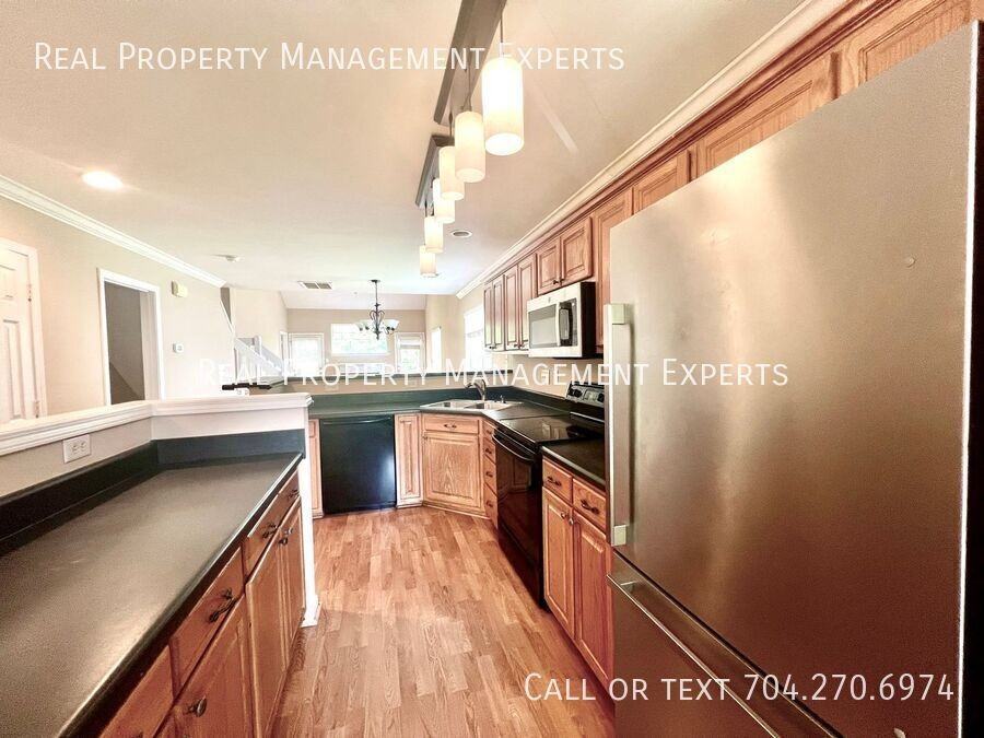 840 Pelican Bay Dr - Photo 4 of 27
