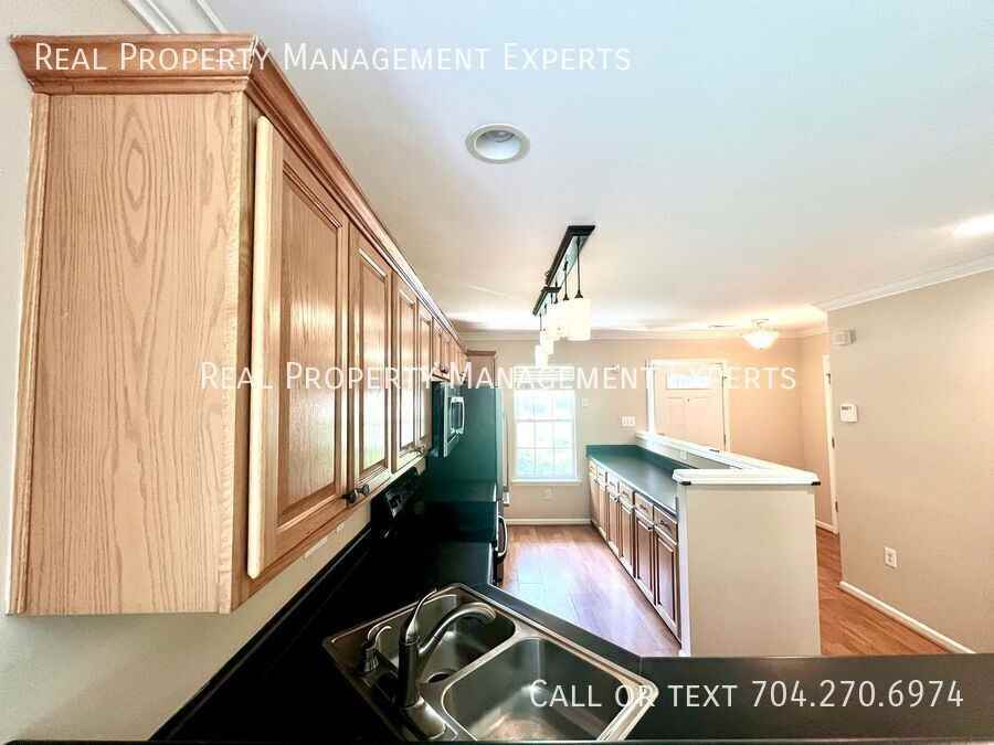840 Pelican Bay Dr - Photo 5 of 27