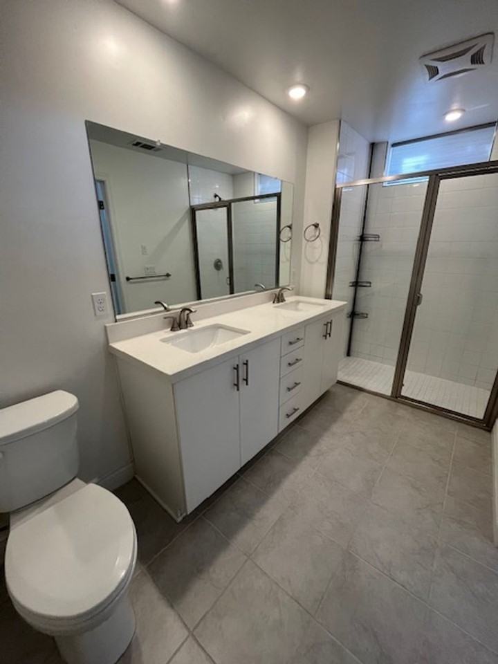 815 Madonna Rd - Photo 4 of 7