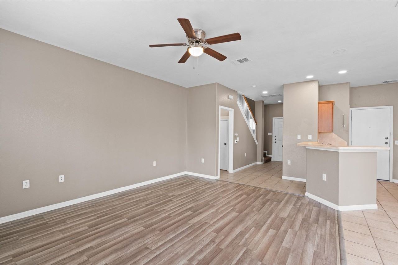 7502 Lazy Creek Dr #A - Photo 5 of 33