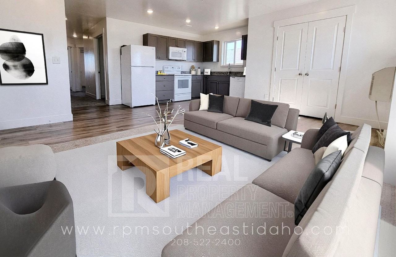 5938 Freedom - Photo 2 of 20