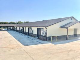 featured image of 2880 Central St
