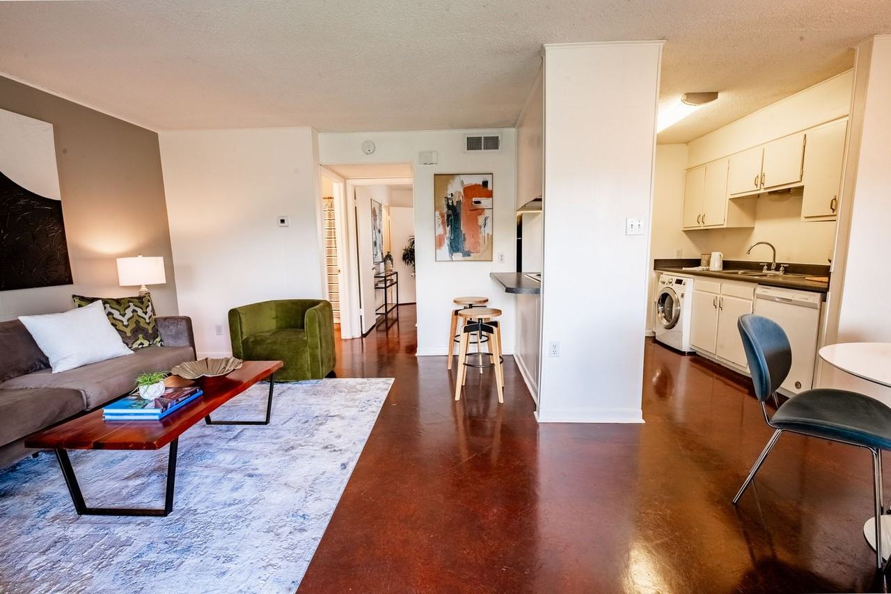 3914 Avenue D #205 - Photo 4 of 11