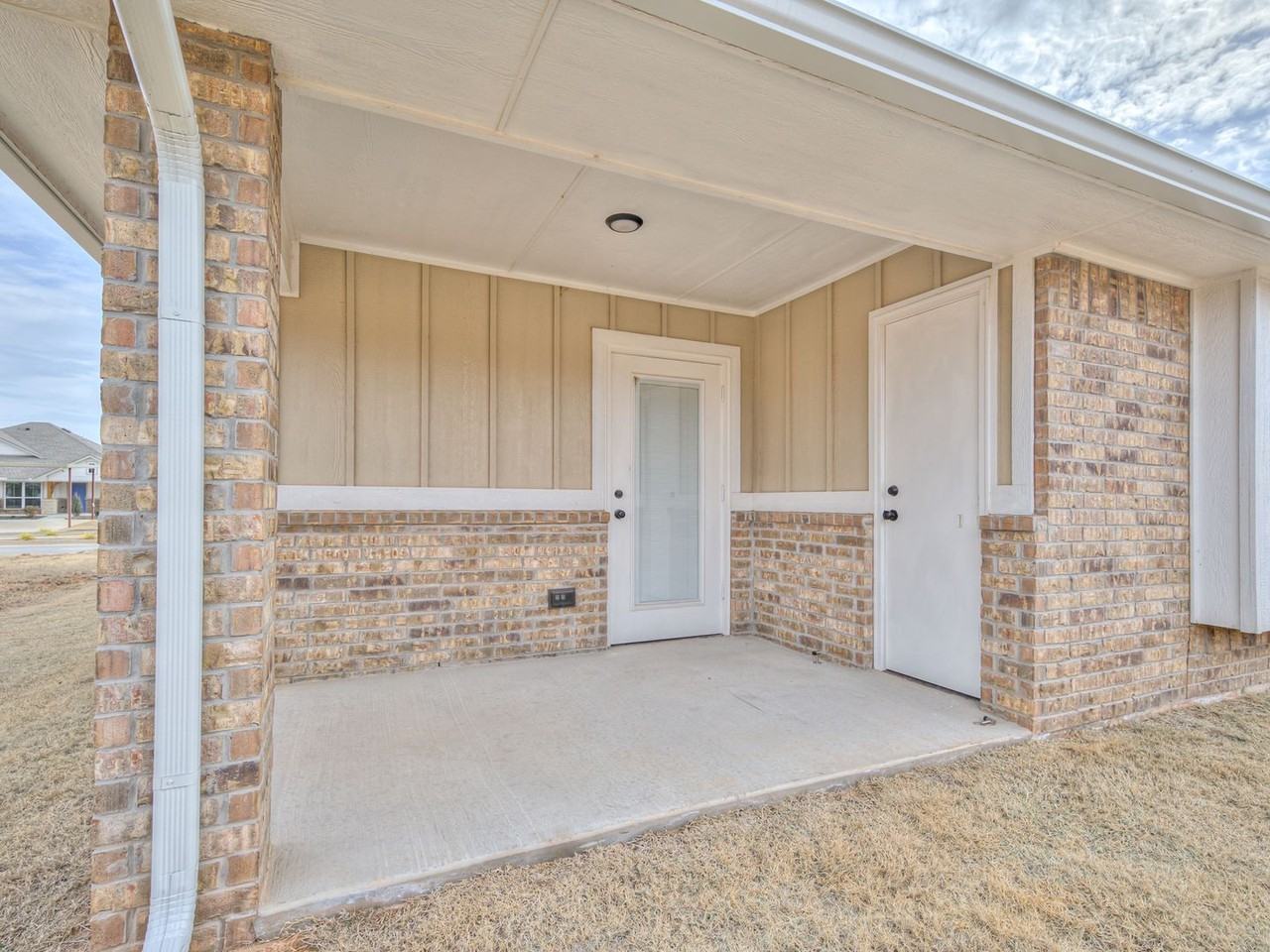 5821 Goldfinger Rd - Photo 5 of 25