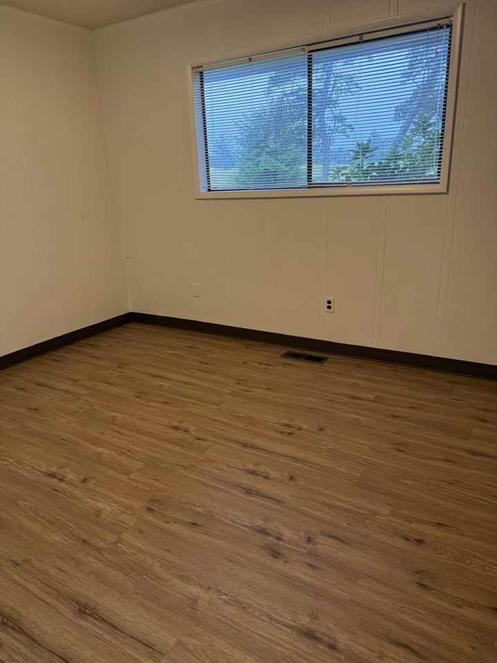 33360 Surf Pines Ln - Photo 5 of 11