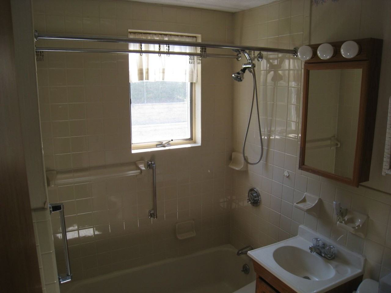 60 Union St - Photo 4 of 11