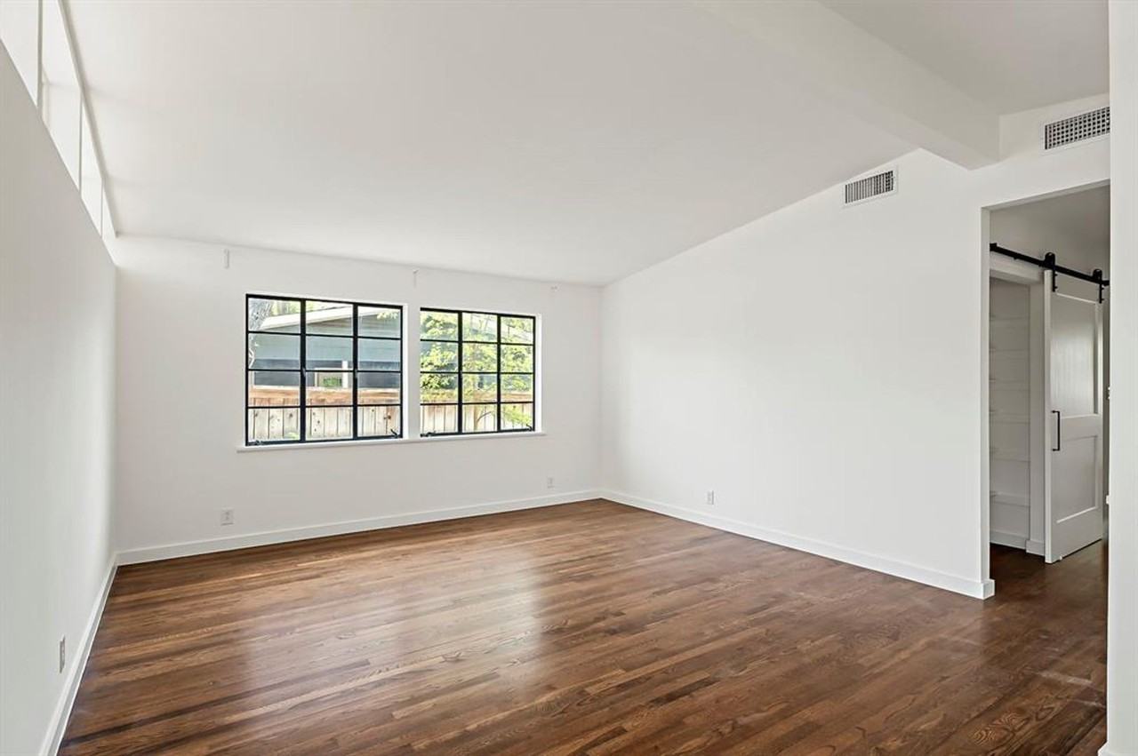 1207 Ridgemont Dr - Photo 5 of 21