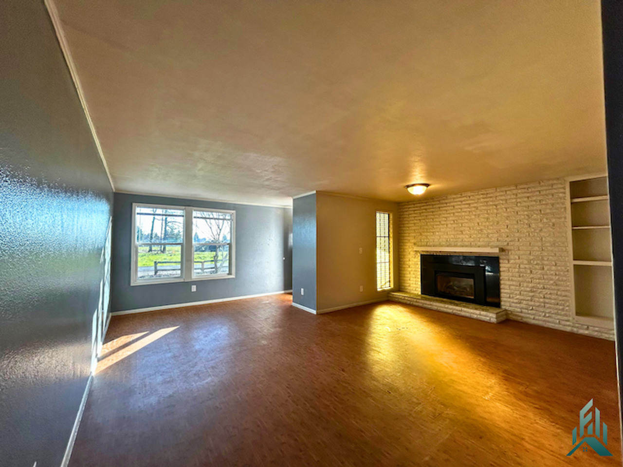 3223 Franklin Ave Se - Photo 4 of 12