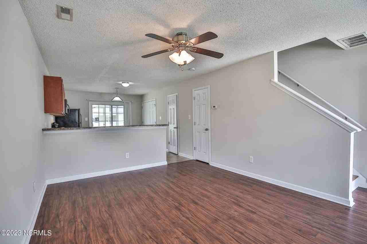 4001 Banister Loop - Photo 7 of 27