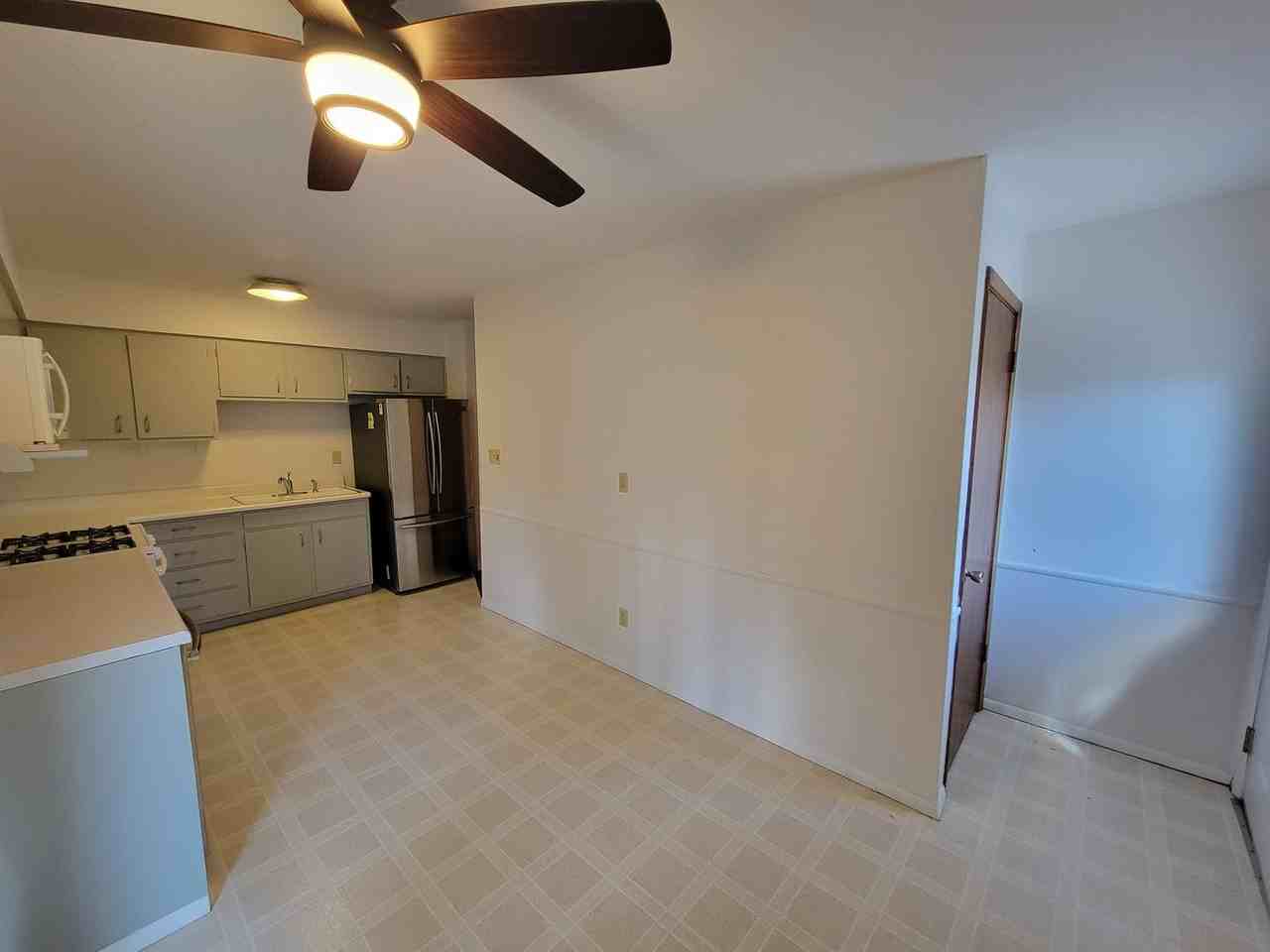 1223 Lilac Ln - Photo 2 of 22