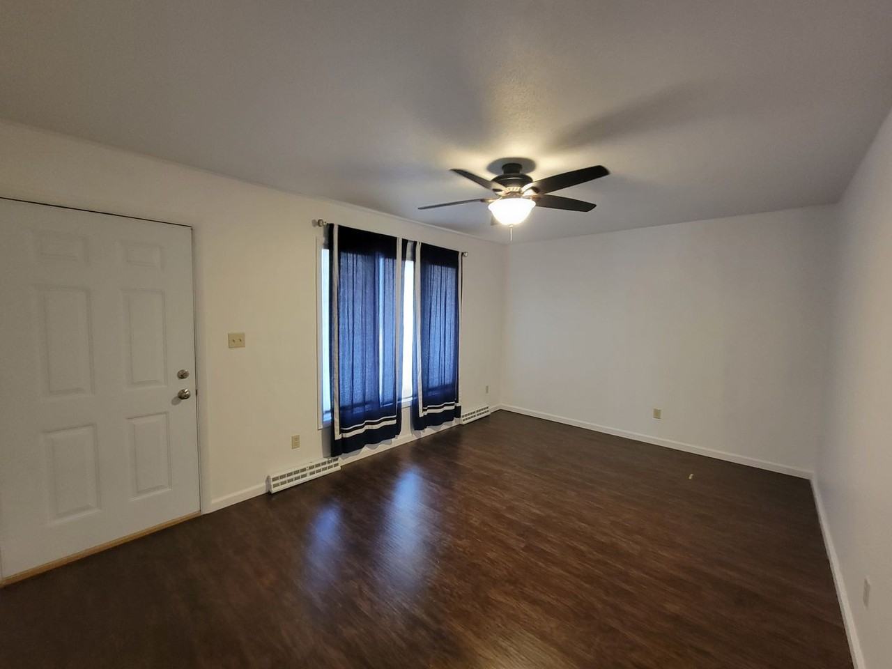 1223 Lilac Ln - Photo 4 of 22