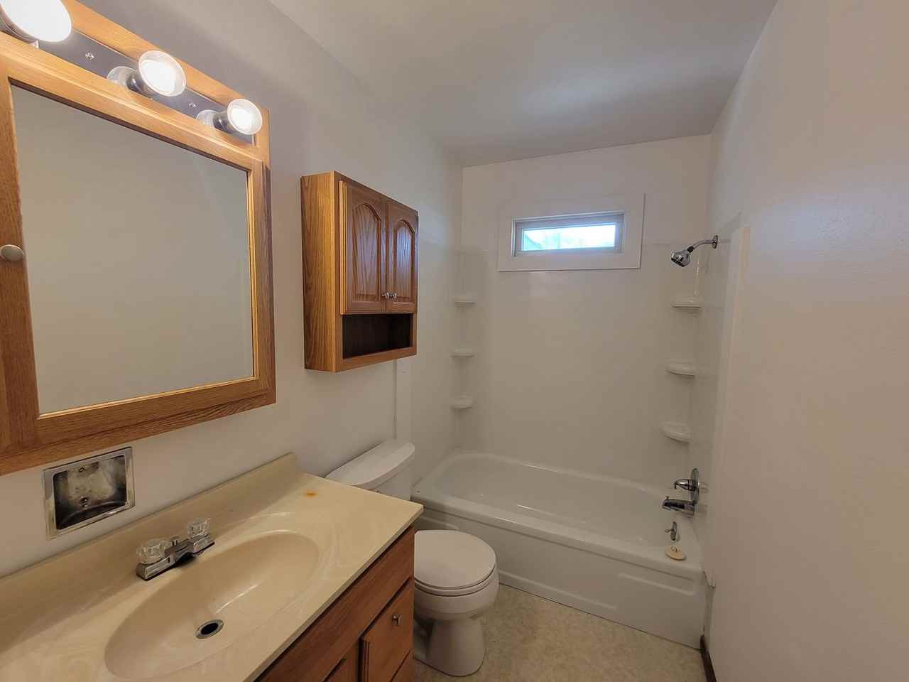 1223 Lilac Ln - Photo 7 of 20