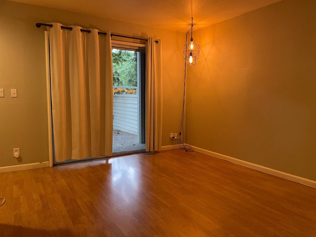1519 P St #37 - Photo 4 of 18