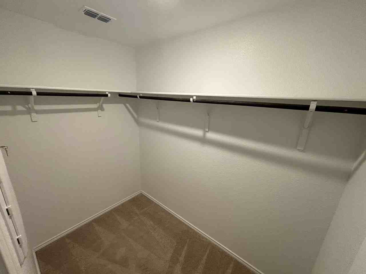 206 Sunflower St - Photo 7 of 24