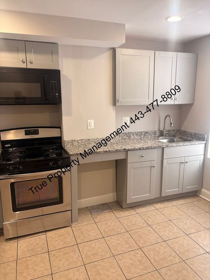 834 N Stricker St - Photo 3 of 20