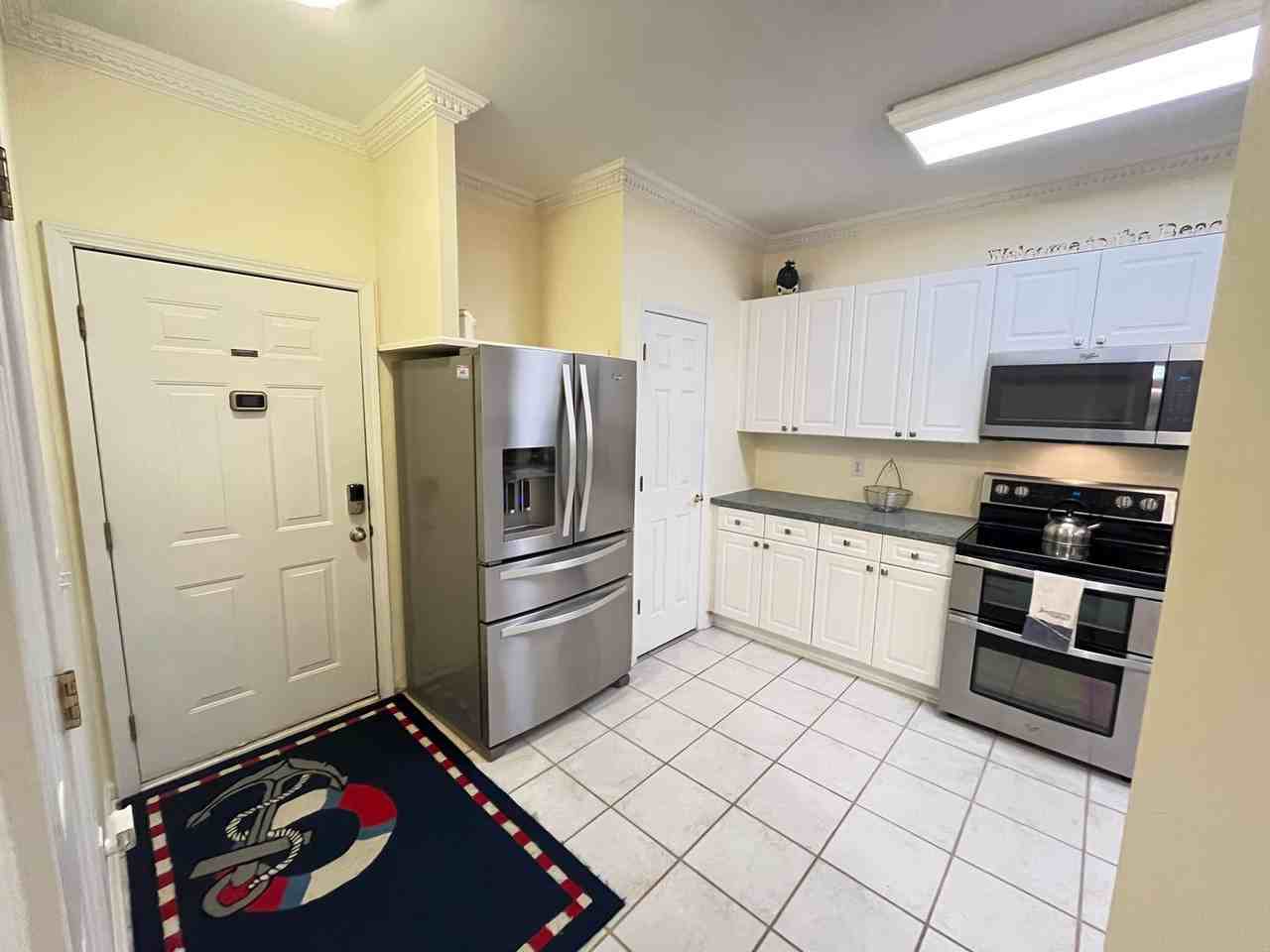 4437 Lady Banks Ln - Photo 5 of 31