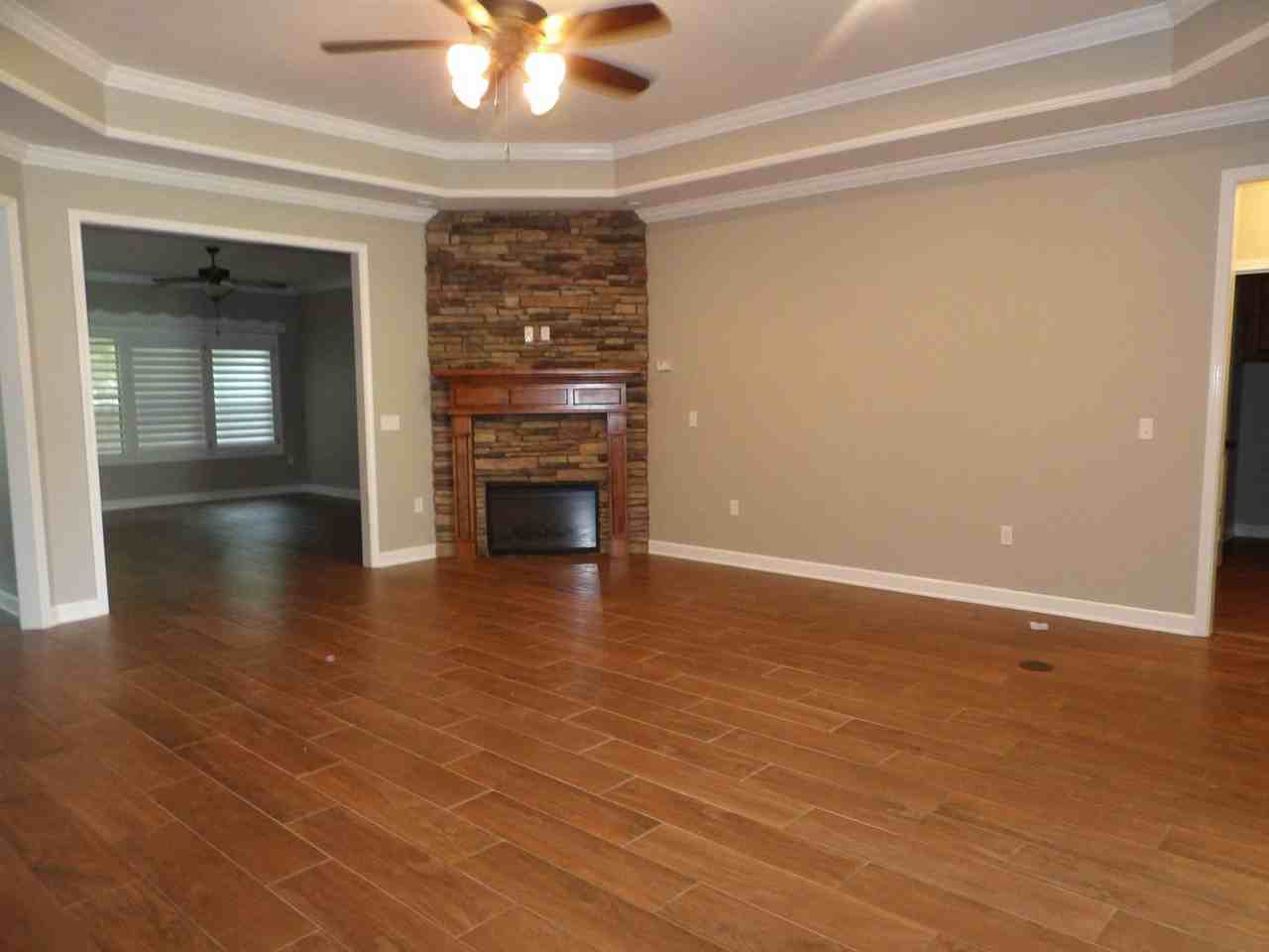 600 S Oak Ridge Dr - Photo 3 of 21