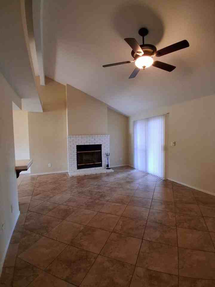 1681 E Shea Dr - Photo 4 of 34