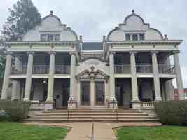 featured image of 663 17th St