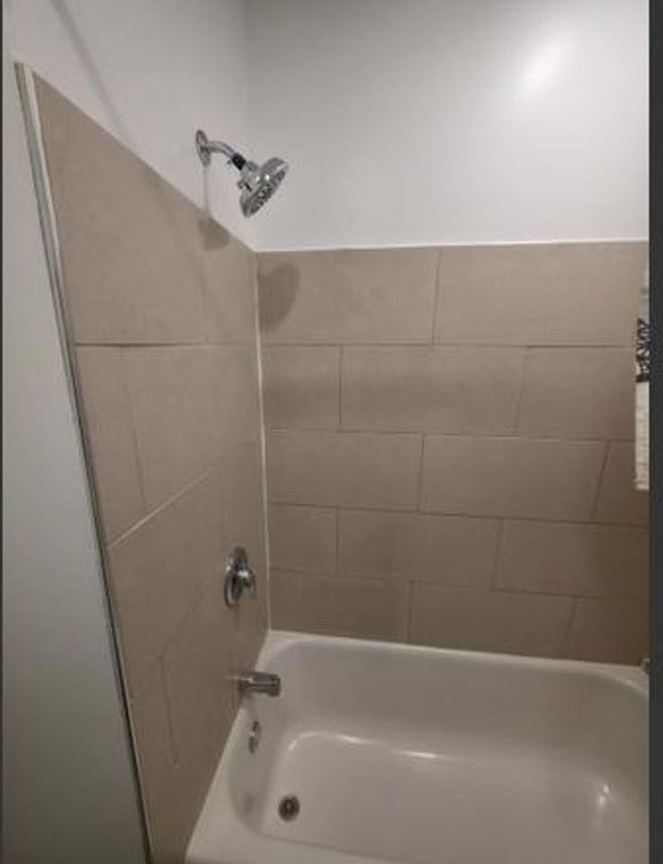 1748 N Keystone Ave - Photo 6 of 48